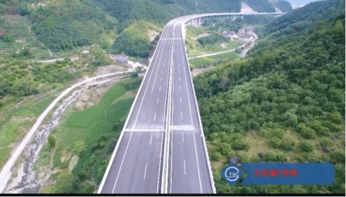 今日播報(bào) 年底通車(chē)又近一步 杭紹臺(tái)高速公路工程臺(tái)州段全線(xiàn)瀝青路面攤鋪全部完成